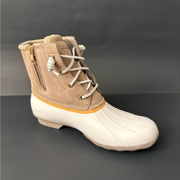 Women’s Sperry Top-SiderTan and Cream Boots - Picture 2 of 9
